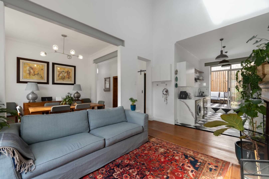 To Let 2 Bedroom Property for Rent in Green Point Western Cape